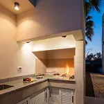 Luxury Glass With Pool Villa *