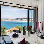 Luxury Glass With Pool Villa Trogir